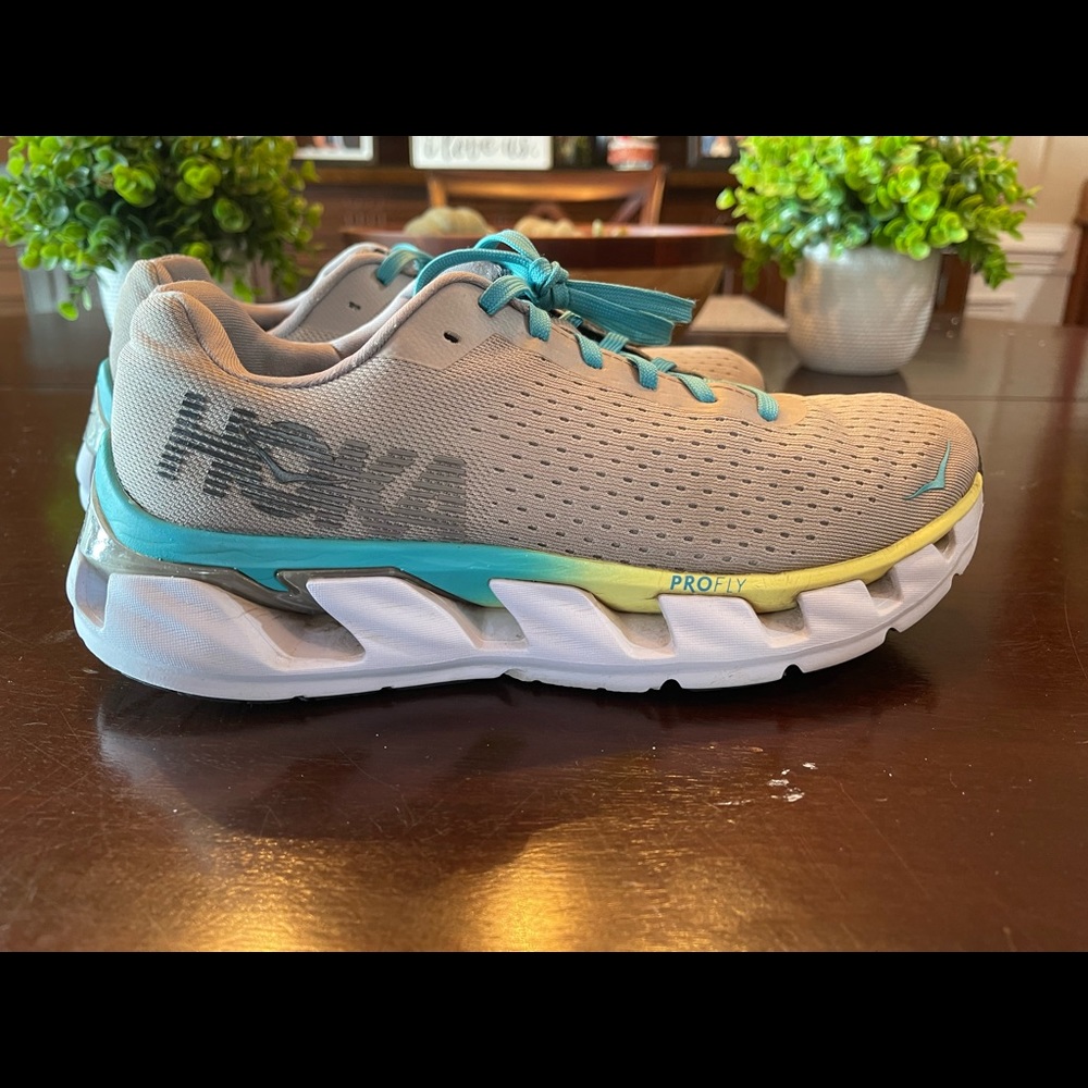 Women’s Hoka Elevon